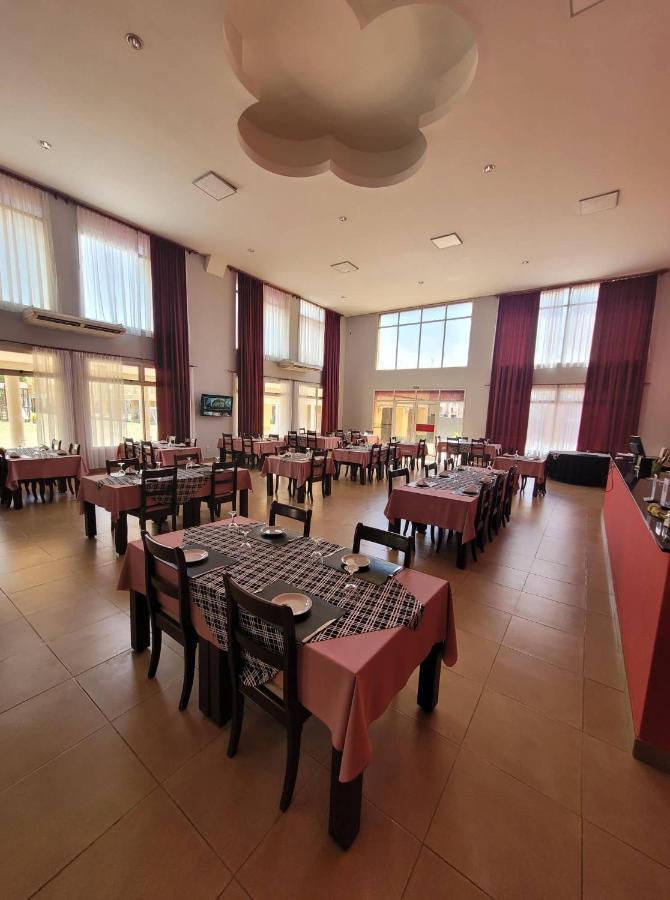 Hotel Portico Norte Tartagal Eksteriør billede