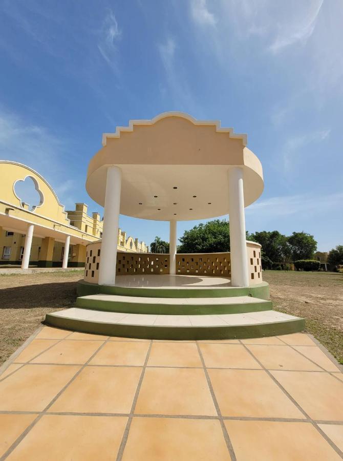 Hotel Portico Norte Tartagal Eksteriør billede