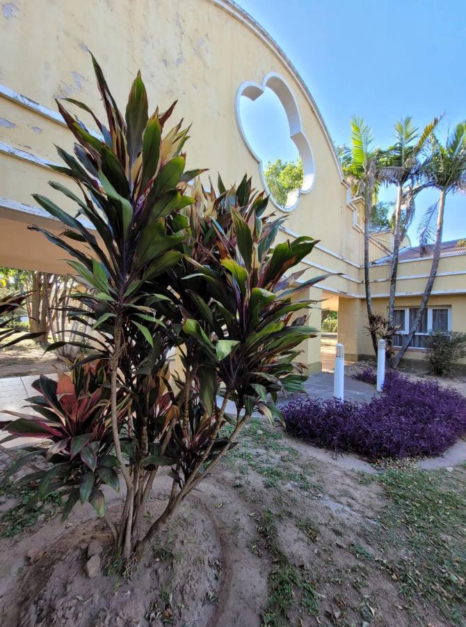 Hotel Portico Norte Tartagal Eksteriør billede