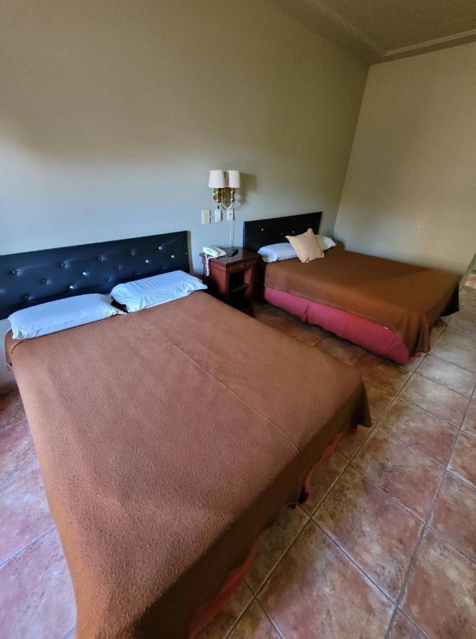 Hotel Portico Norte Tartagal Eksteriør billede